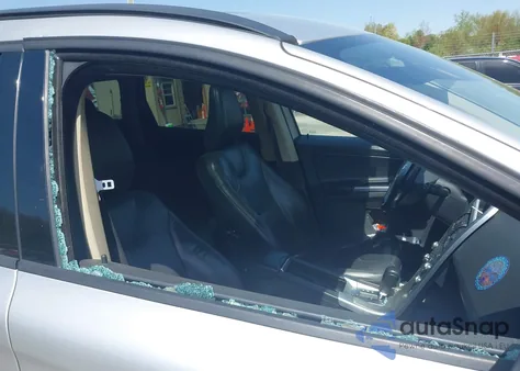 2010 Volvo Xc60 3.2 из США, поврежденный, VIN YV4960DZ5A2079442